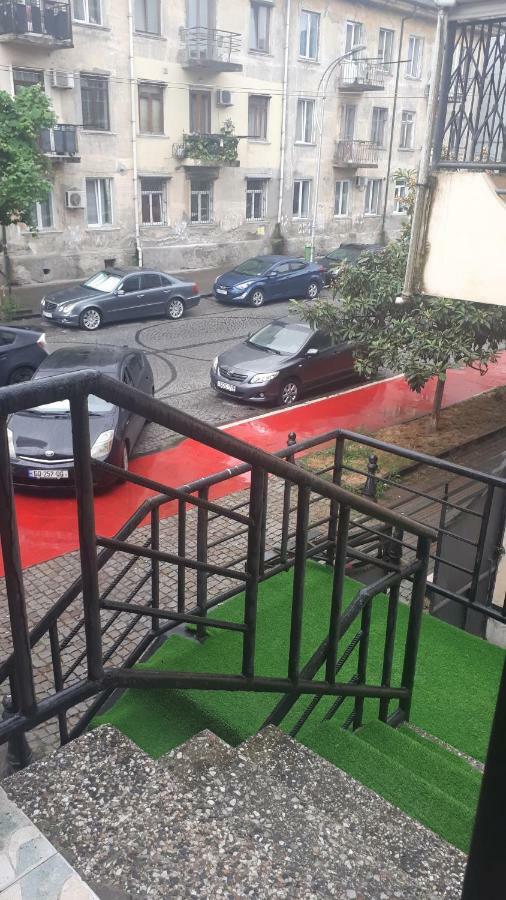 Enjoy The Hostel Batumi Exterior foto