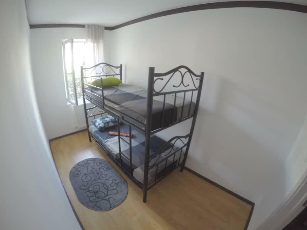 Enjoy The Hostel Batumi Quarto foto